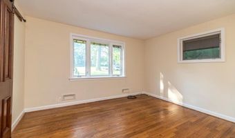 1901 ACORN Ln, Abington, PA 19001