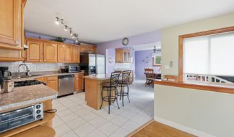329 E Myrick Ave, Addison, IL 60101