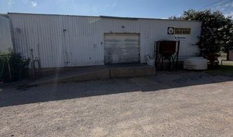 311 E Main St, Archer City, TX 76351