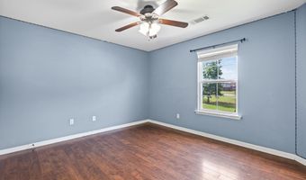 136 TEALWOOD Cv, Atoka, TN 38004