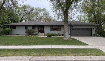 1899 Eisenhower Cir, Aberdeen, SD 57401