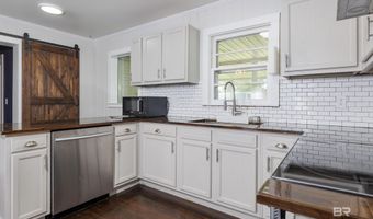 208 Beck St, Atmore, AL 36502