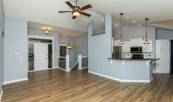 1736 Ashwood Dr SW, Altoona, IA 50009