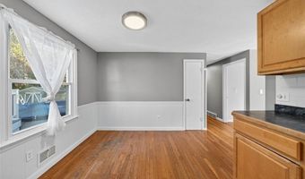 140 Promenade St, Barrington, RI 02806