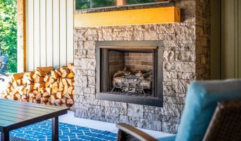 336 Somerset Dr, Appomattox, VA 24522