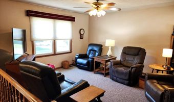 2110 Oak St, Atlantic, IA 50022