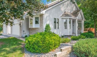 2602 Rivers Bluff Ln, Anoka, MN 55303