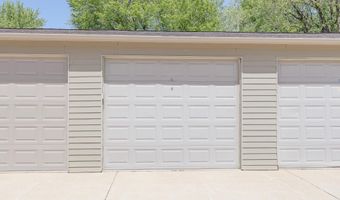 342 Benit Dr #4, Arnolds Park, IA 51331