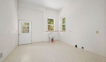 285 WALDORF Pl, Astoria, OR 97103