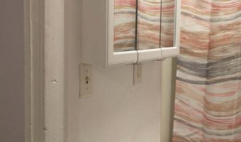 20 Temple St, Auburn, ME 04210