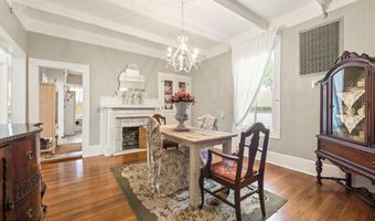 8916 Eastwood Dr, Abbeville, LA 70510