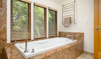 2135 Tuomy Rd, Ann Arbor, MI 48104
