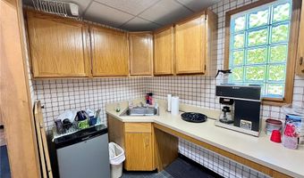 944 Lake Ave, Ashtabula, OH 44004