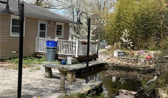 1 Edgewood Ave, Hopkinton, RI 02804
