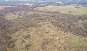 576 Th Ave, Albia, IA 52531