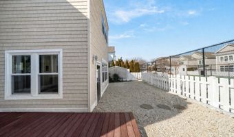 45 W 19th St, Avalon, NJ 08202