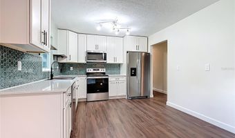 215 EDGEWOOD Dr, Bartow, FL 33830