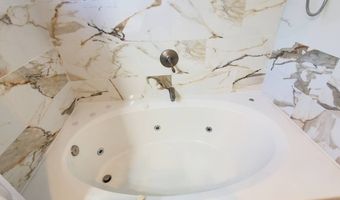 10625 SE 362nd Ave B-7, Boring, OR 97009