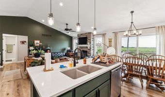1819 8th Ave SE, Altoona, IA 50009
