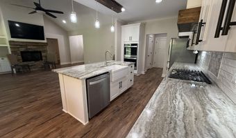 632 Hiram Dr, Bauxite, AR 72011