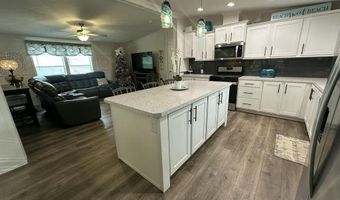25 Park Ln, Arundel, ME 04046
