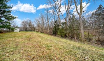 1544 Brookfield Ct, Adrian, MI 49221