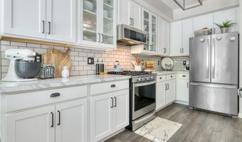 332 Hawthorne Ln, Barnegat, NJ 08005