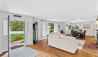 57 Marilyn Rd, Andover, MA 01810