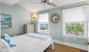 379 Bayshore Dr, Barnegat, NJ 08005