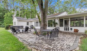 2659 Bedford Rd, Ann Arbor, MI 48104