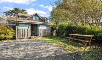 1062 S BREAKER Ave, Rockaway Beach, OR 97136