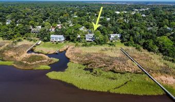 192 Ave B, Apalachicola, FL 32320