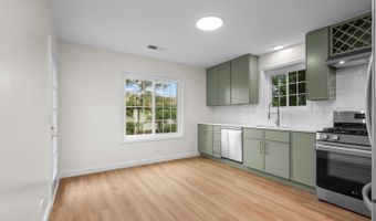 1727 W Hawkes St 8, Arlington Heights, IL 60004