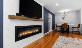 1534 Barrington Pl, Ann Arbor, MI 48103