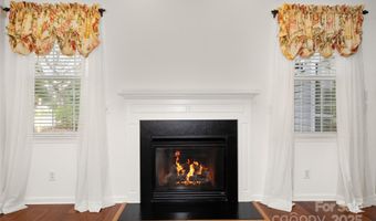 2 Thornwood Ct, Arden, NC 28704