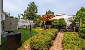 23 51ST St 1, Bayonne, NJ 07002