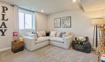2820 BROOK VIEW Dr, Des Moines, IA 50317