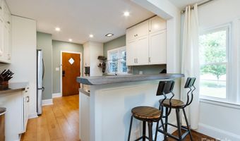 663 Mayview Dr, Charlotte, NC 28205