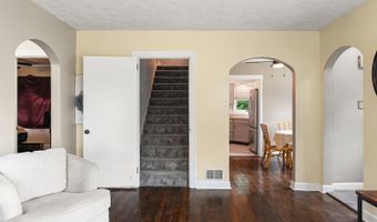 602 Ridge Ave, Aurora, IN 47001