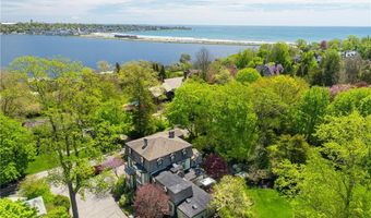 287 Gibbs Ave, Newport, RI 02840