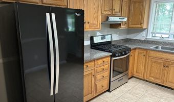 7 Heidi Ln, Billerica, MA 01821