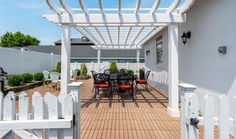 512 Main Ave #4, Bay Head, NJ 08742