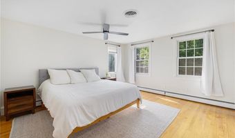 70 Jefferson Dr, East Greenwich, RI 02818