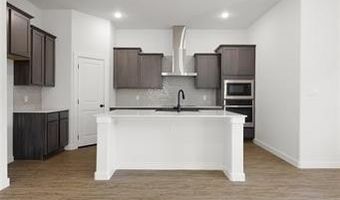 1592 Grayhawk Dr, Basehor, KS 66007