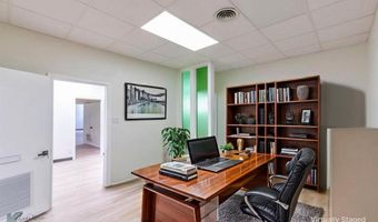 317 N Willis St Suite 4, Abilene, TX 79603