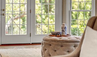24165 SPRING MEADOW Cir, Aldie, VA 20105