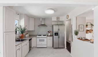 816 Berkeley Ave, Beachwood, NJ 08722