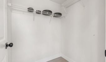 43501 POSTRAIL Sq, Ashburn, VA 20147