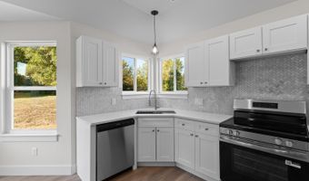 2815 Gady Pines Dr, Adrian, MI 49221