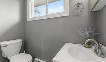 524 Lakeshore Cir, Annandale, MN 55302